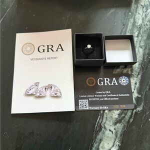 Elegant Silver Diamond Ring